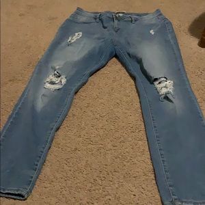 Charlotte Russe refuge plus size 16 ripped jeans